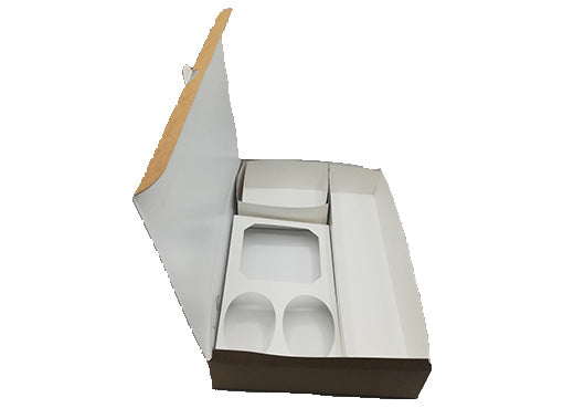 Sandwich lunch box with hinged lid
