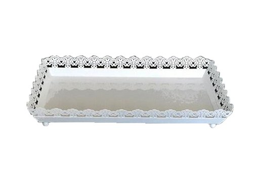 Plastic laced cake tray