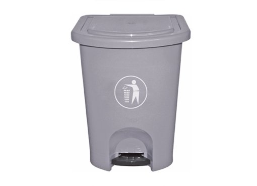 Waste bin with pedal